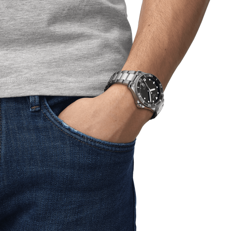 T120.410.11.051.00_WRIST_1