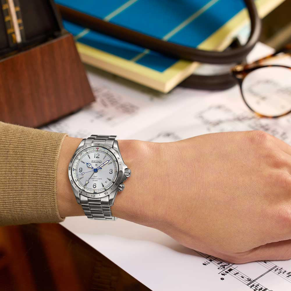 man-watch-prospex-automatic-alpinist-white-dial-hand-GMT-1